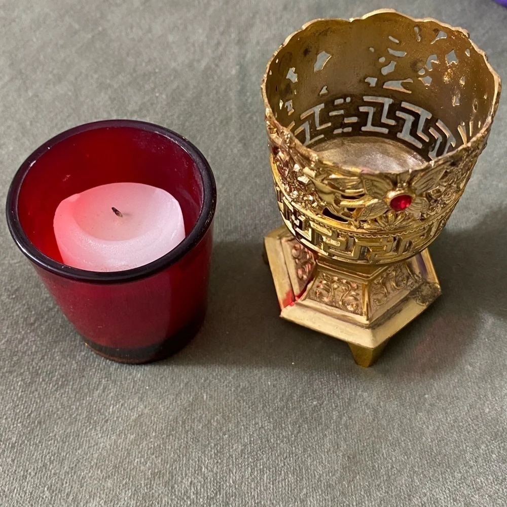 Kandili candleholder that circles the ruby glass ornate pattern #15